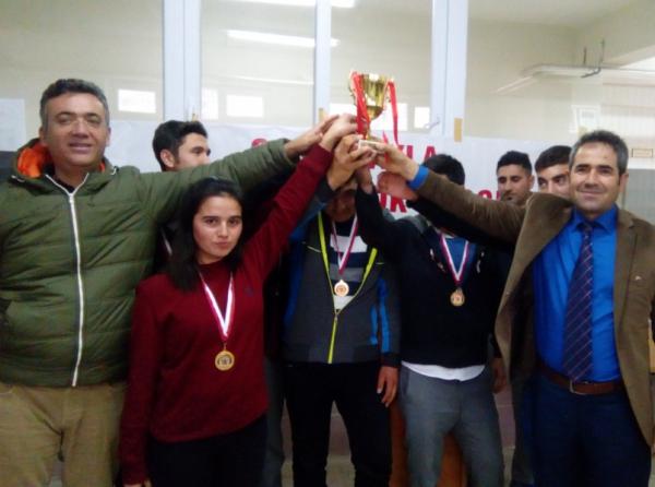 Sınıflar Arası Voleybol Turnavası Ödül Töreni